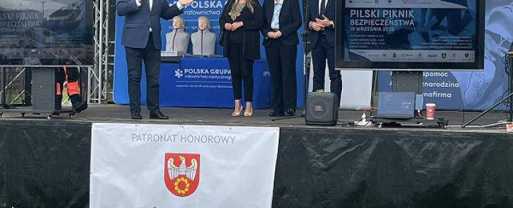 Uczniowie na Pilskim Pikniku Bezpieczeństwa – lekcja życia i ratowania