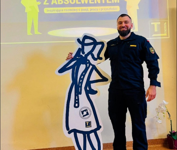 „Morze możliwości” – inspirujące spotkanie z absolwentem Teatralnej